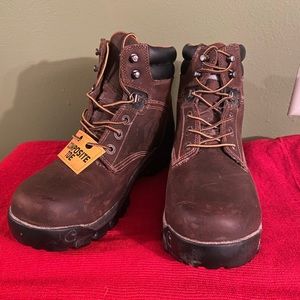 Carhartt boots. Brand new!